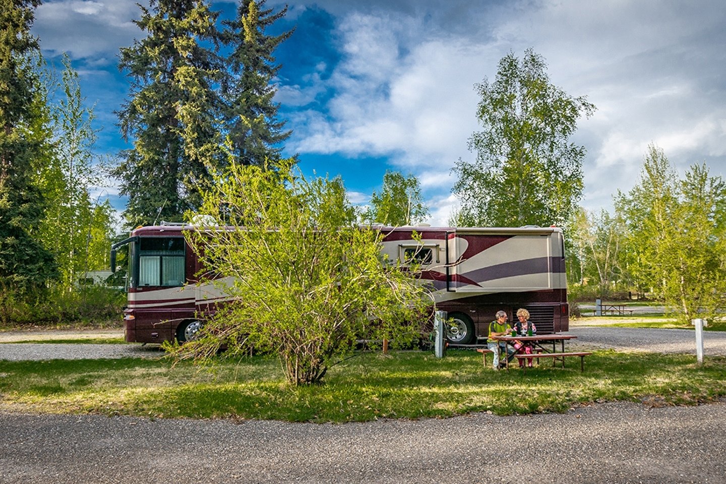 5d02622b011a49dfd3e0bf9c_rv-park3x2